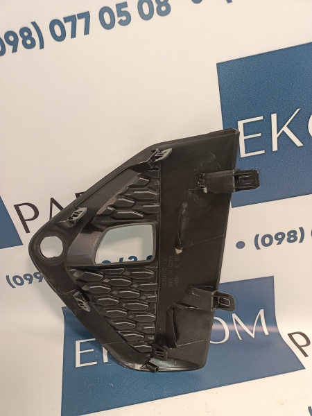 622569UF1A рамка противотуманной фары правая Nissan Murano 2019-2023