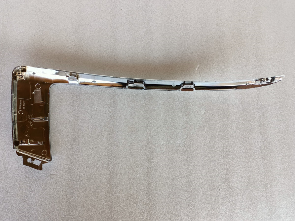 6407A246 Хром переднего бампера правый верхний на MITSUBISHI Eclipse Cross 2018- 2021