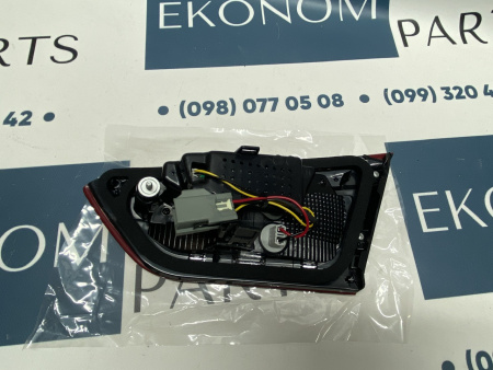 84130996 Фонарь в крышку багажника левый LED Chevrolet Malibu 2016-2019