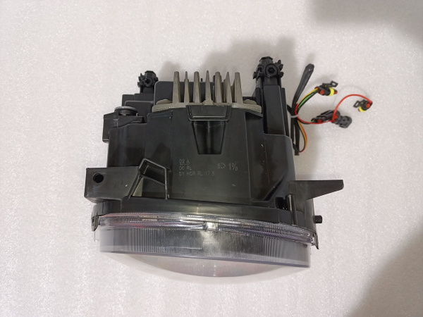 68439313AA Фара LED правая Jeep Renegade 2019-2022