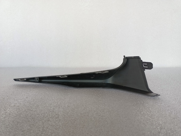 52112-02110 Накладка переднего бампера правая Toyota Corolla SE 2020-2023