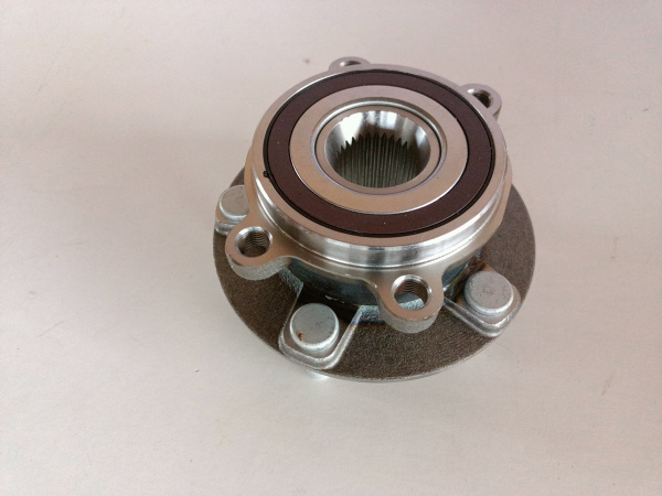 B45A3304X Ступица передняя (левая/правая) с подшипником Mazda 6 2013-2018