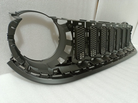 68406187AA Решетка радиатора (каркас) Jeep Renegade 2015-2018