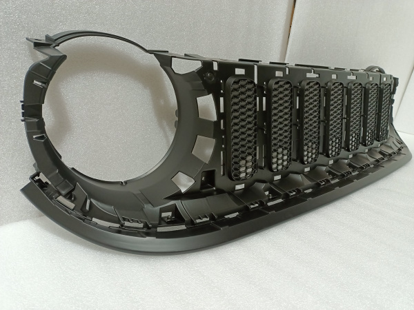 68406187AA Решетка радиатора (каркас) Jeep Renegade 2015-2018