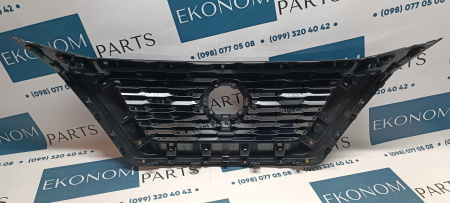 623106RA0A Решетка радиатора (черная) под дистрон и камеру Nissan Rogue (X-Trail) 2021-2023