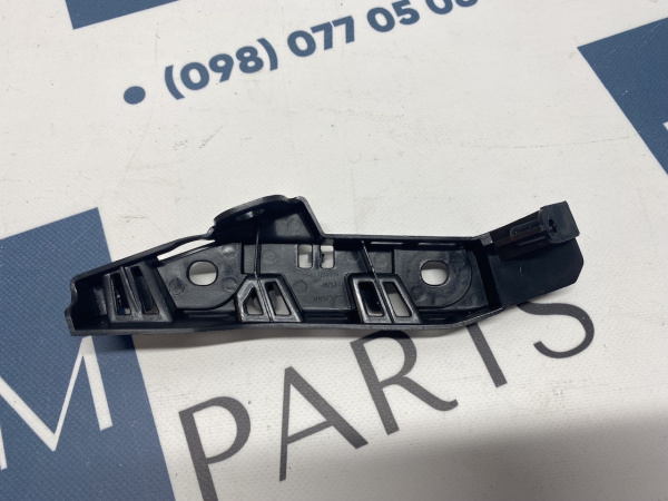 561807050 Крепление переднего бампера правое Volkswagen Passate B8 2016-2018