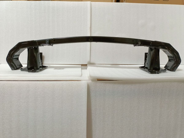 FT4Z5810852C Усилитель переднего бампера Ford Edge USA 2015-2018