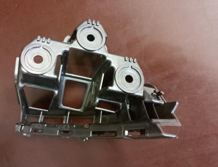 5C6807394E Крепление (кронштейн) заднего фонаря правое Volkswagen Jetta 2016-2018