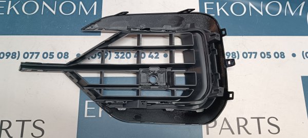 760854662H041 Решетка переднего бампера R-LINE правая Volkswagen Touareg 2019-