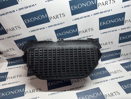 1564254-00-C Передний подкапотный бокс Tesla Model S 2021-2025