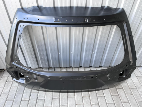 60809SJ0009P Крышка багажника Subaru Forester 2019-2024