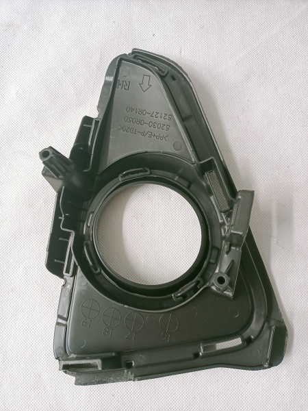 52030-0R020 Рамка противотуманной фары правая USA Toyota RAV-4 2016-2018