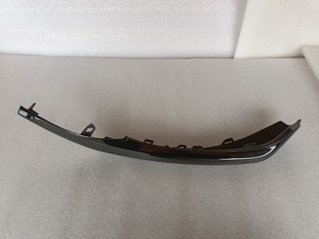 5312406260 Губа переднего бампера (черная) левая Toyota Camry 2021-