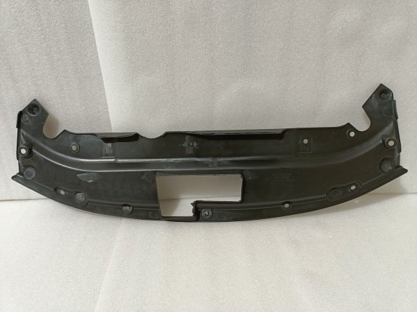 62322-3YU0A Накладка замка капота Nissan Sentra 2016-2018
