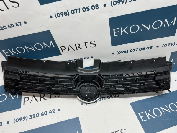 5G0853651MZLL Решетка радиатора Volkswagen Golf 7 2013-2016