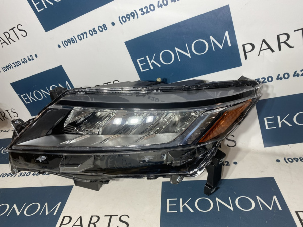 8301D639 Фара левая галоген USA Mitsubishi ASX 2020-