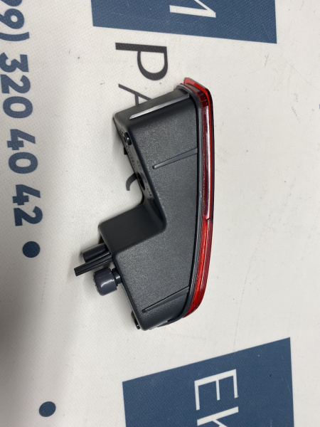 68275957AC Катафот заднего бампера левый  Jeep Cherokee 2019-