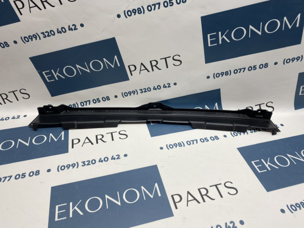 6400k802 Накладка губы Mitsubishi Outlander 2023-