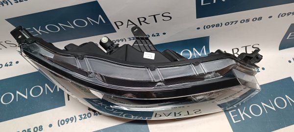 26010-6MR0A Фара (с желтым катафотом) USA правая Nissan Qashqai 2018-2022