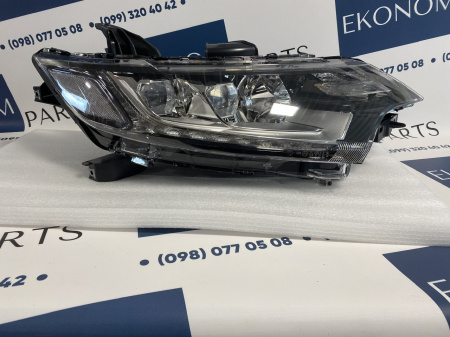 8301C864 Фара с ксеноном на две линзы правая EU Mitsubishi Outlander 2016-2018