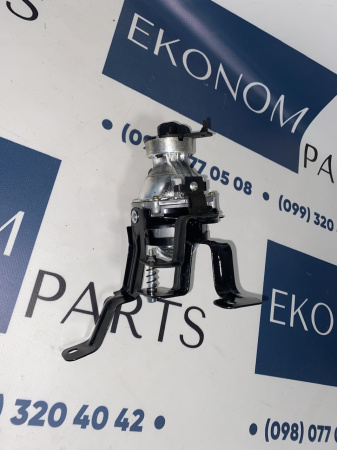 92202F2000 Противотуманная фара правая Hyundai Elantra 2016-2018