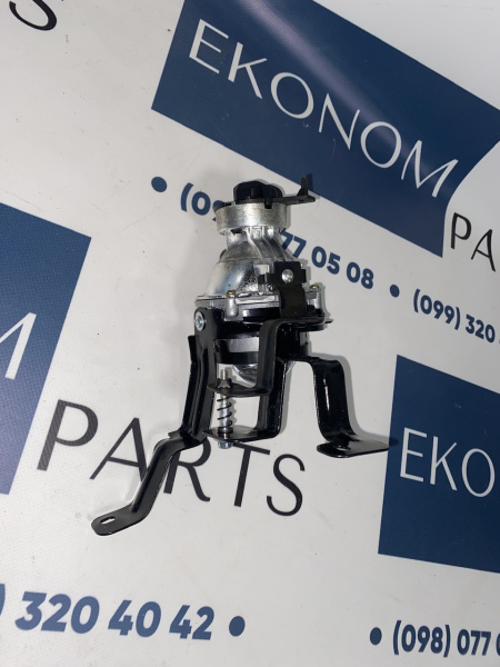 92202F2000 Противотуманная фара правая Hyundai Elantra 2016-2018