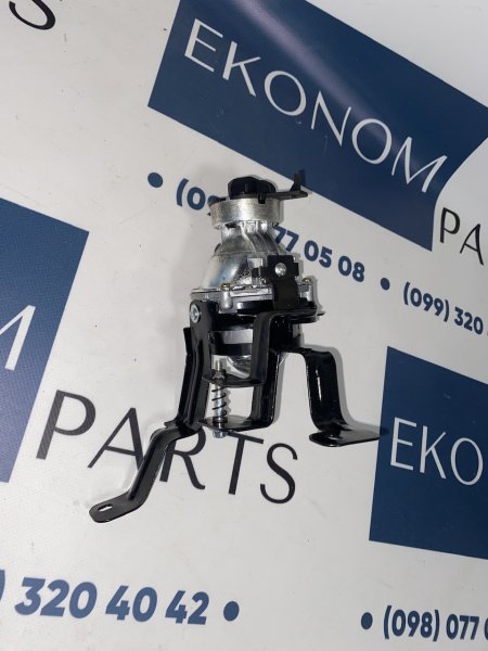 92202F2000 Противотуманная фара правая Hyundai Elantra 2016-2018