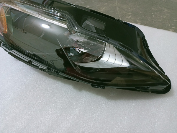 84650573 Фара правая галоген Chevrolet Malibu 2019-