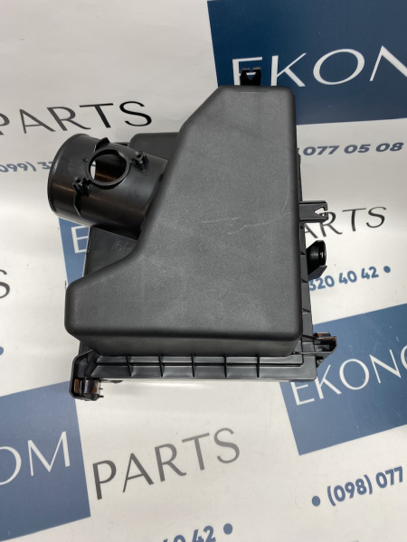 17700F0010 Корпус воздушного фильтра 2,5 Toyota Camry 2018-2021