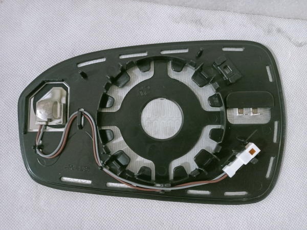 DS7Z-17K707-C Стекло (вкладыш) зеркала правого с подогревом Ford Fusion 2013-2020