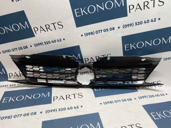 Решетка радиатора GLI Volkswagen Jetta 2016-2018