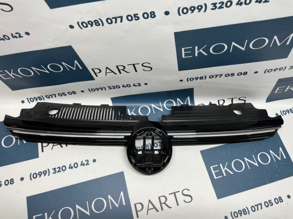 5H0853651S041 Решетка радиатора Volkswagen Golf 8 (2020-)