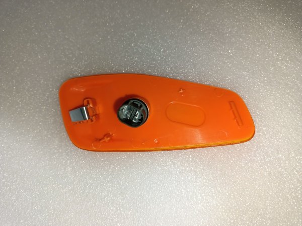 68256049АА Катафот (повторитель поворота) переднего крыла правый Jeep Renegade 2015-2018