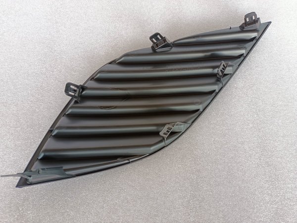 8148206170 Заглушка противотуманной фары SE, XSE левая Toyota Camry 2018-2021