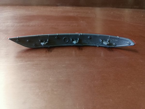 17A945105 Катафот заднего бампера левый Volkswagen Jetta 2019-2022