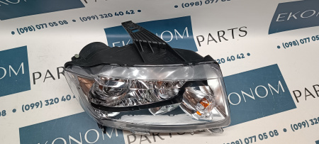 Фара галоген светлая правая Jeep Compass 2011-2016