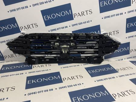 KT4Z-8200-CA Решётка радиатора хром под камеру Ford Edge 2019-2021