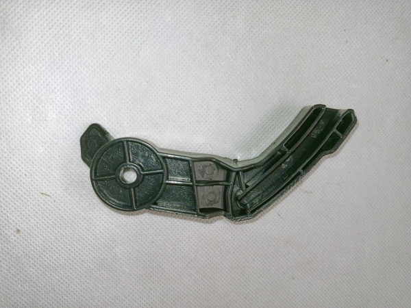 62226-3TA0A Крепление-лапка переднего бампер правое Nissan Altima 2013-2015