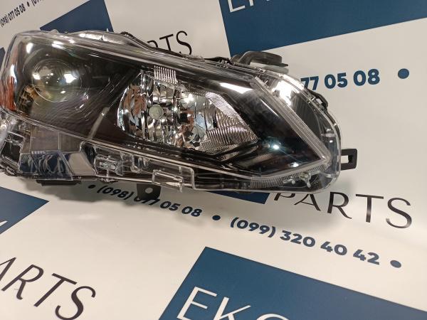 26010-6CA0B Фара правая галоген черная USA Nissan Altima 2023