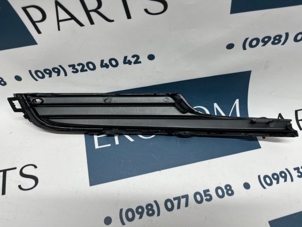 5G08536659B9 Решетка переднего бампера левая черная Volkswagen Golf 7 2013-2016