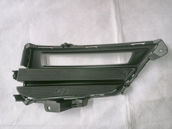 71156-TPG-A60 Рамка прямоугольной противотуманной фары левая Honda CR-V 2019-2021