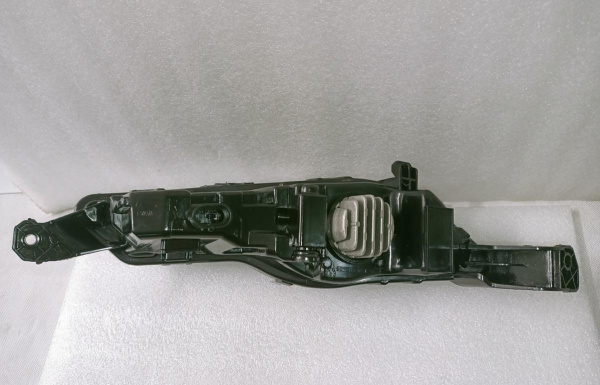 HS7Z-15200-G Противотуманная фара правая Ford Explorer 2018-2019