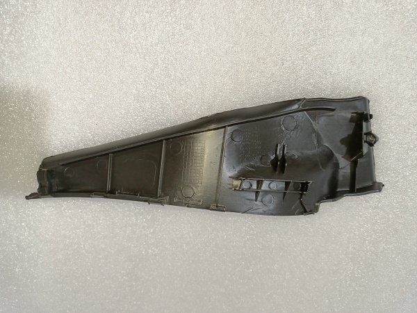 66895-3TA0A Уплотнитель решетки дворников (жабо) левый Nissan Altima 2013-2015