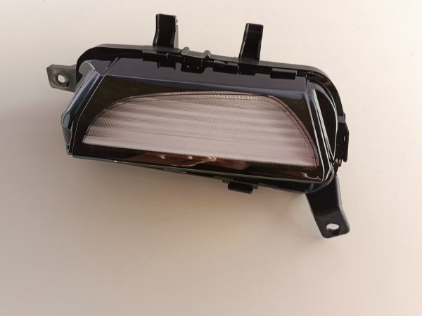 Противотуманная фара левая Volkswagen Jetta 2023-