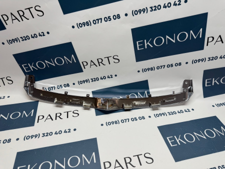 1065233-00-C Молдинг (хром) решетки радиатора Tesla Model S 2016-2020
