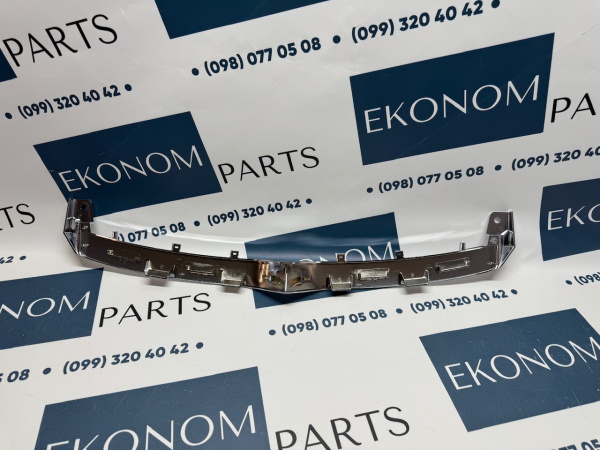 1065233-00-C Молдинг (хром) решетки радиатора Tesla Model S 2016-2020