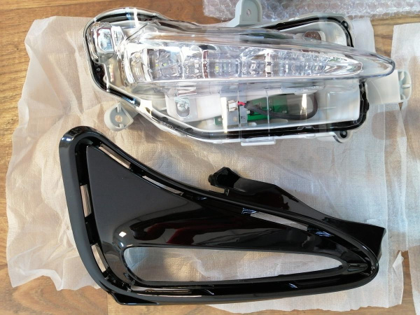 Комплект противотуманных фар Toyota Corolla LE USA 2017-2019