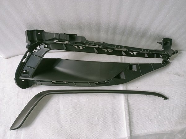 86522-C2300 Рамка (накладка) под ДХО правая Hyundai Sonata Sport 2015-2017