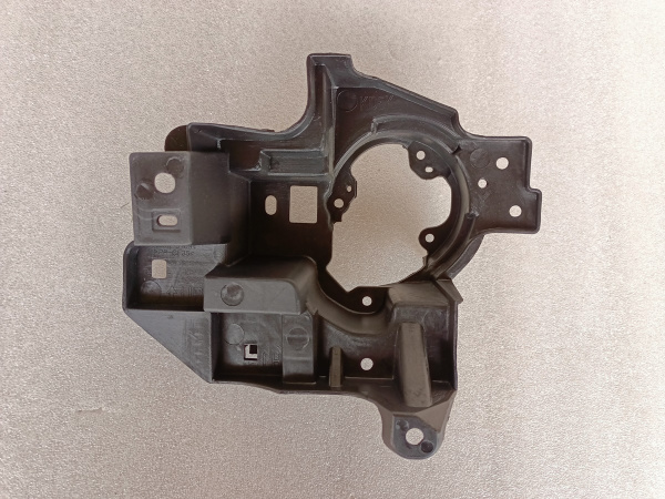 KB8B51694 Крепление противотуманной фары левое Mazda CX-5 2017-2021