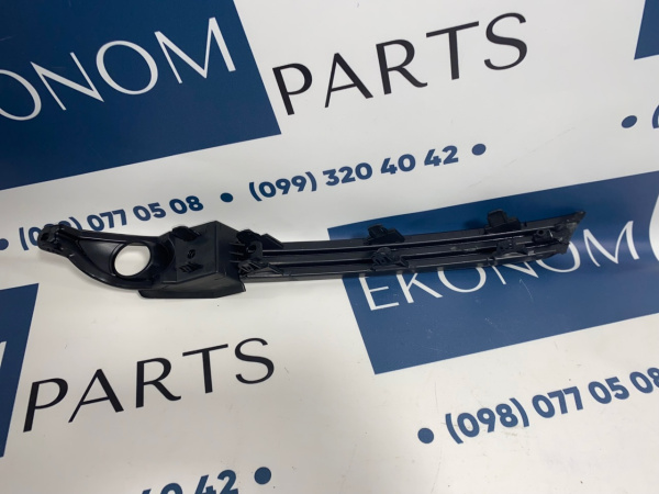 KB8B-50-C21C Рамка противотуманной фары в сборе левая Mazda CX5 2017-2020